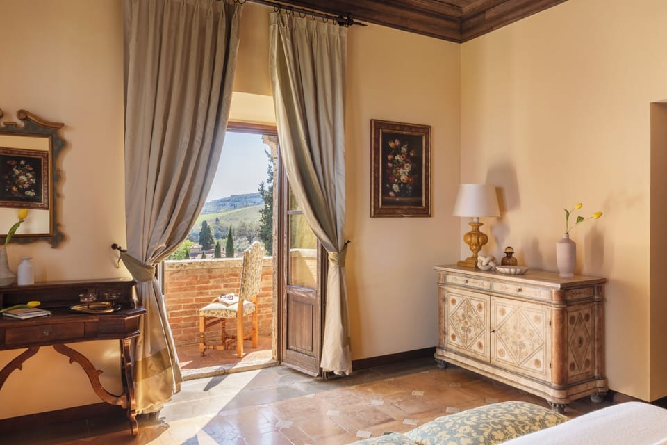 Junior Suite | Premium bedding, down comforters, minibar, in-room safe