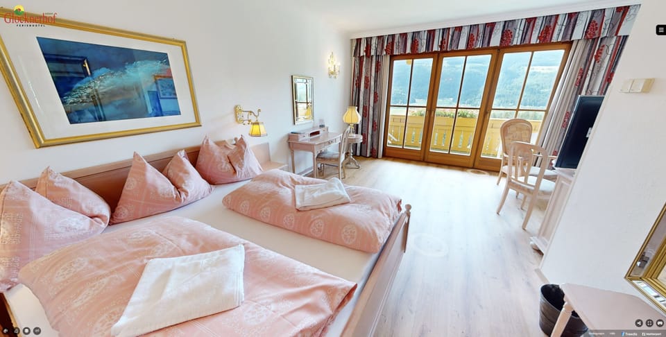 Premium Studio, 1 Bedroom, Bathtub, Valley View | 1 bedroom, premium bedding, down comforters, in-room safe