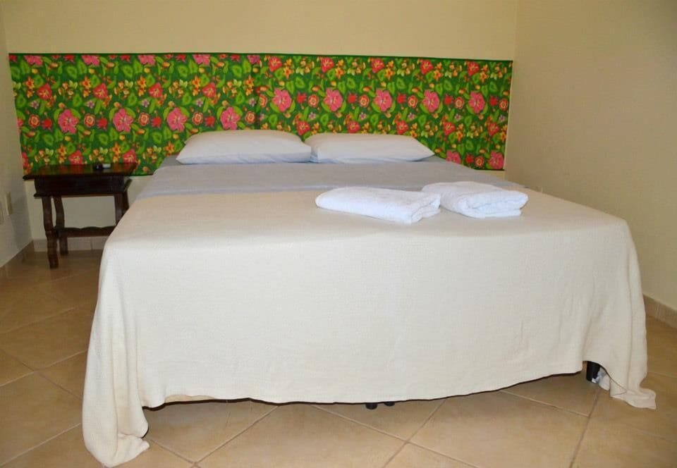 Basic Double Room | Minibar, WiFi (free), bed sheets