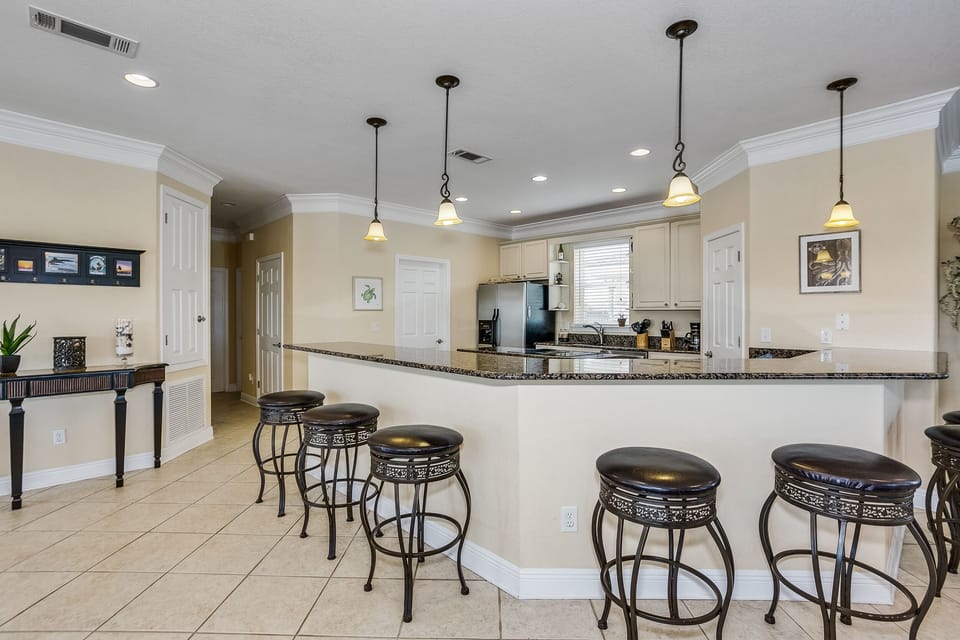 Oversized kitchen bar