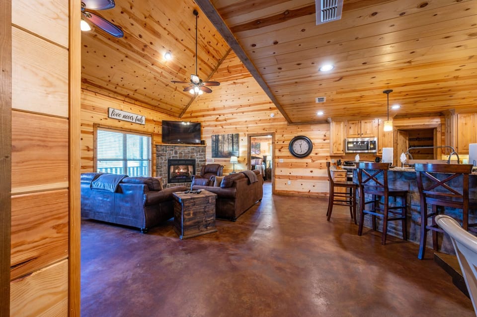Living room 4