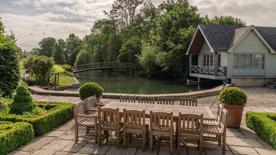 The terrace, Grindstone Mill, Bolthole Retreats