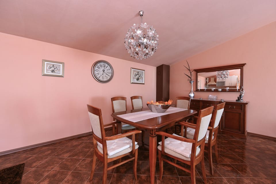 Villa, 3 Bedrooms, Private Pool, Pool View | In-room dining