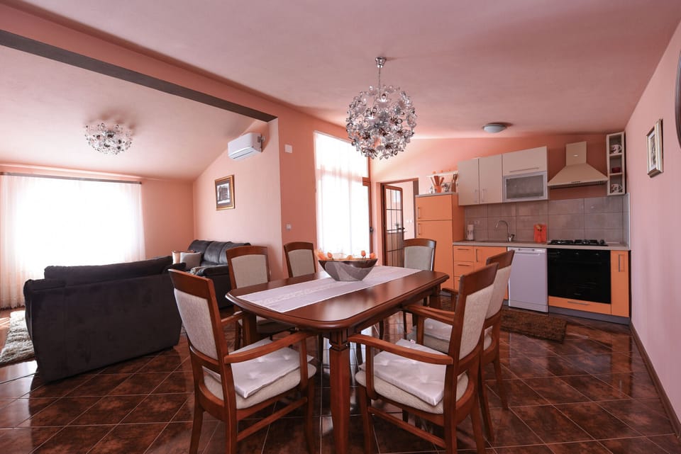 Villa, 3 Bedrooms, Private Pool, Pool View | In-room dining