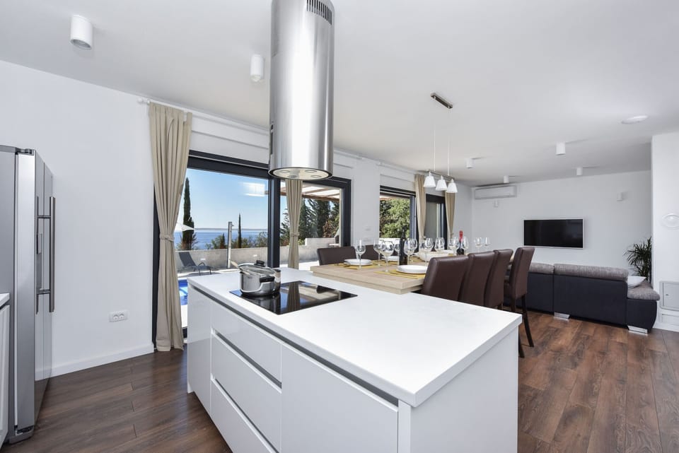 Villa, 5 Bedrooms, Private Pool, Sea View | Private kitchen | Microwave, dishwasher, coffee/tea maker