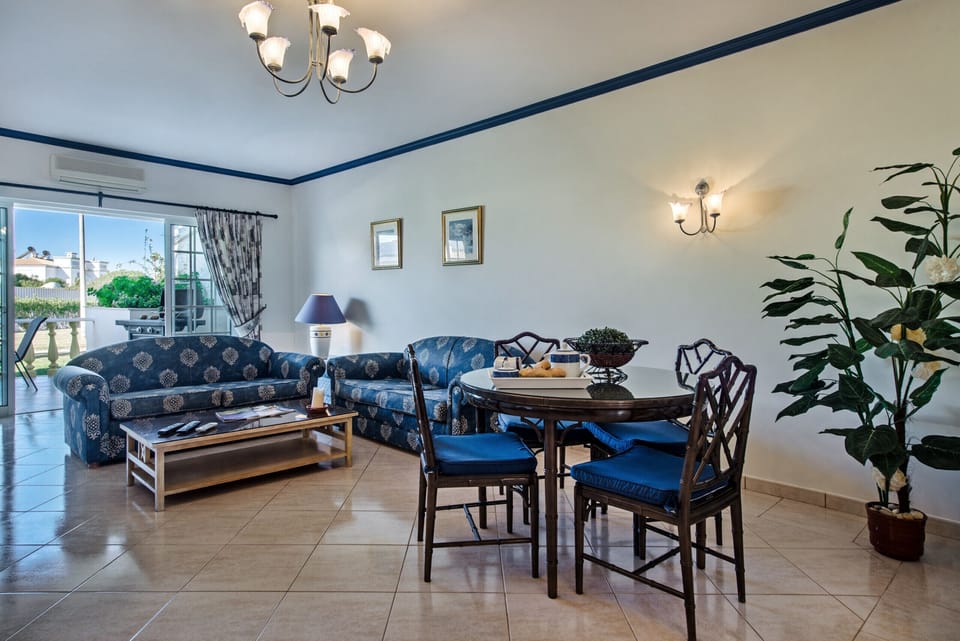 Large and bright living area
