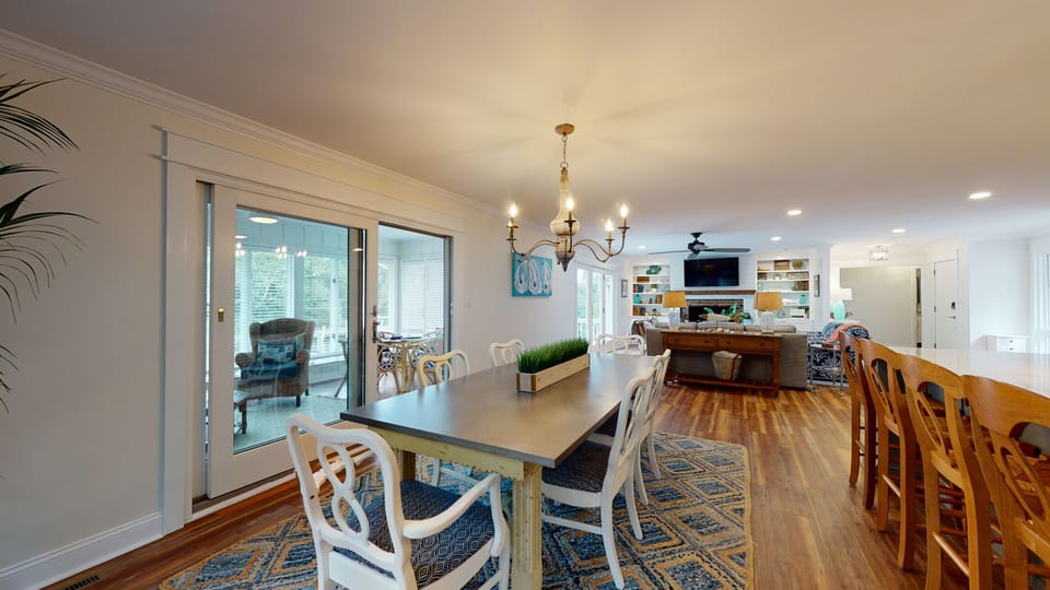 Dining & Living Room