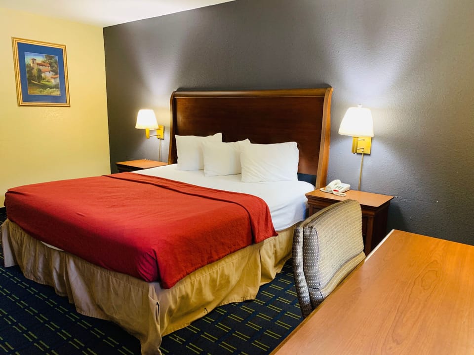 Room (King Bed) | Desk, free WiFi, bed sheets
