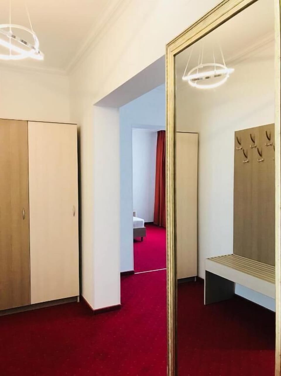 Presidential Suite, City View | Desk, laptop workspace, WiFi (free), bed sheets