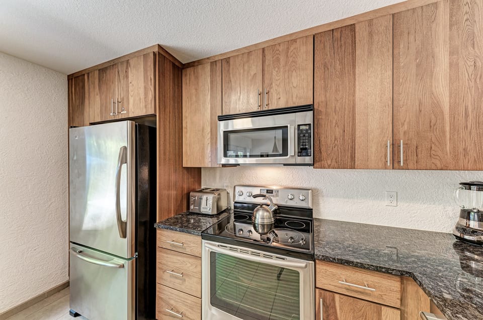 Promise Kept Kitchen (3)