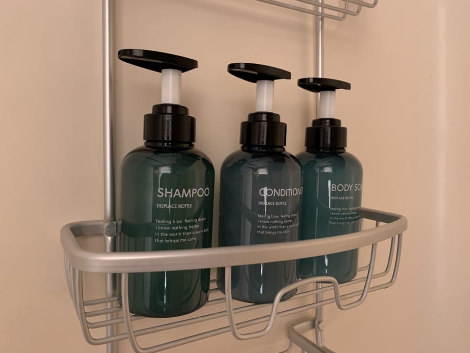 Bathroom amenities