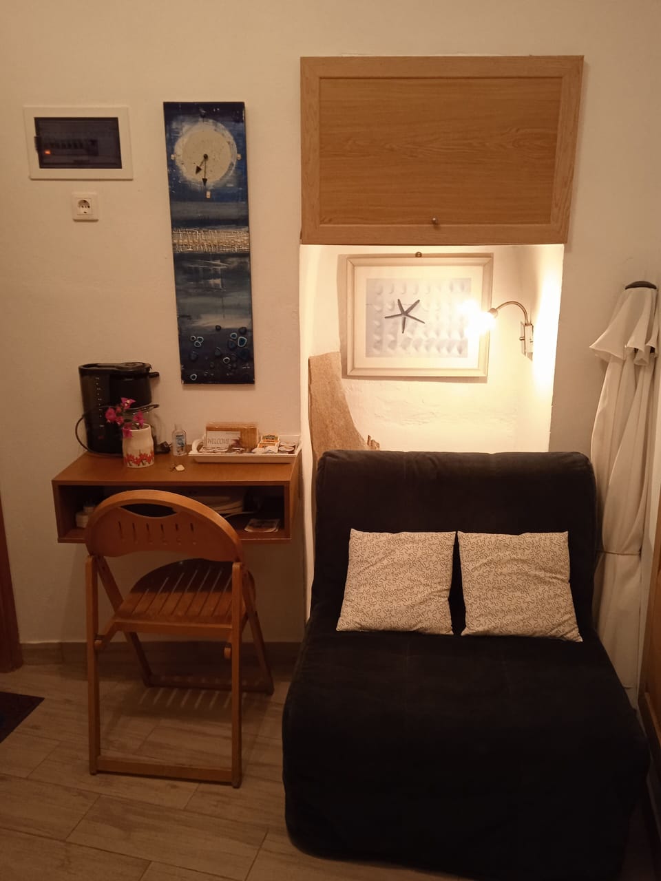 Apartment, 1 Bedroom, Smoking, Patio | Interior