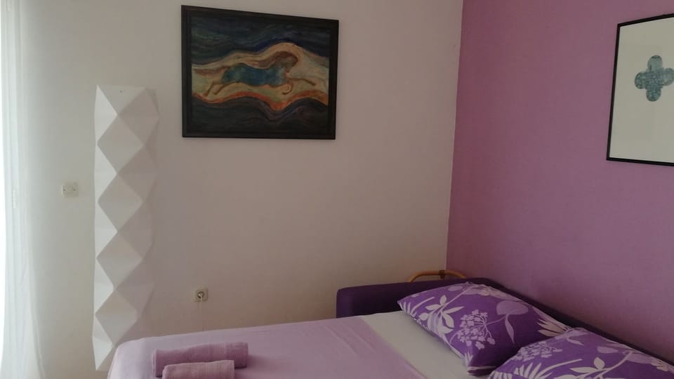 Room, 1 Bedroom, Smoking, Balcony | Dining room