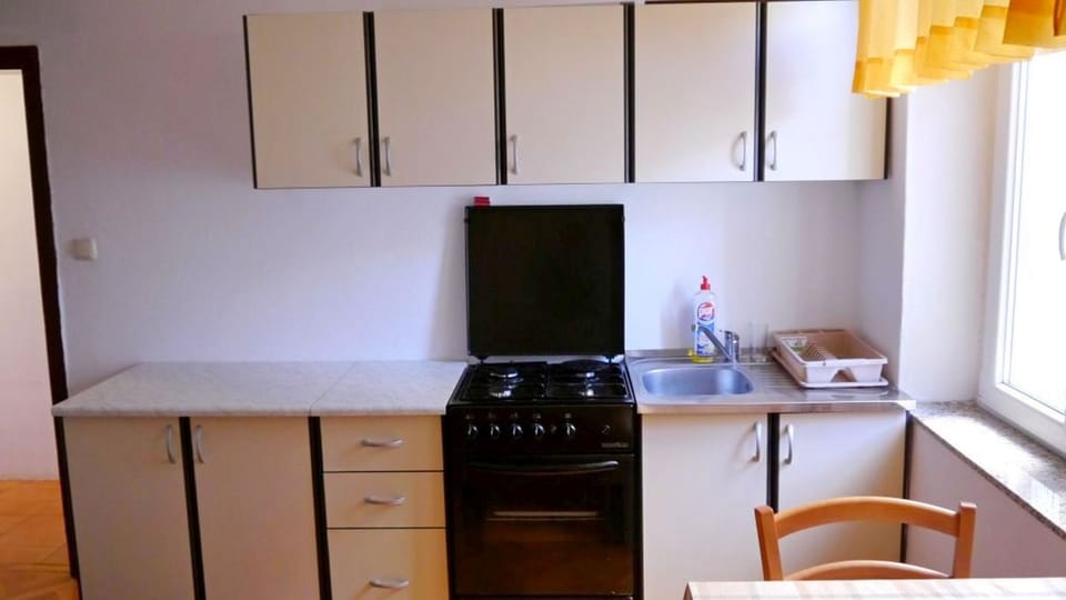 Apartment, 1 Bedroom, Smoking, Balcony | Interior