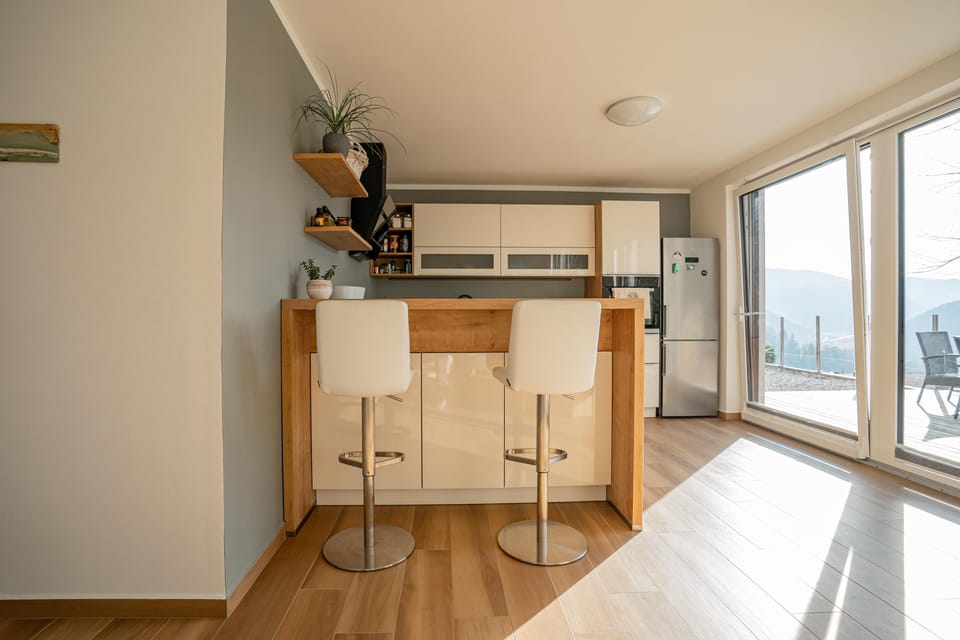 House (Three bedroom house) | Interior