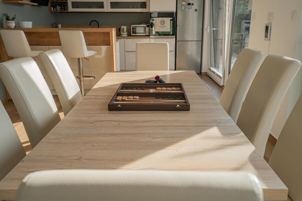 House (Three bedroom house) | Dining room