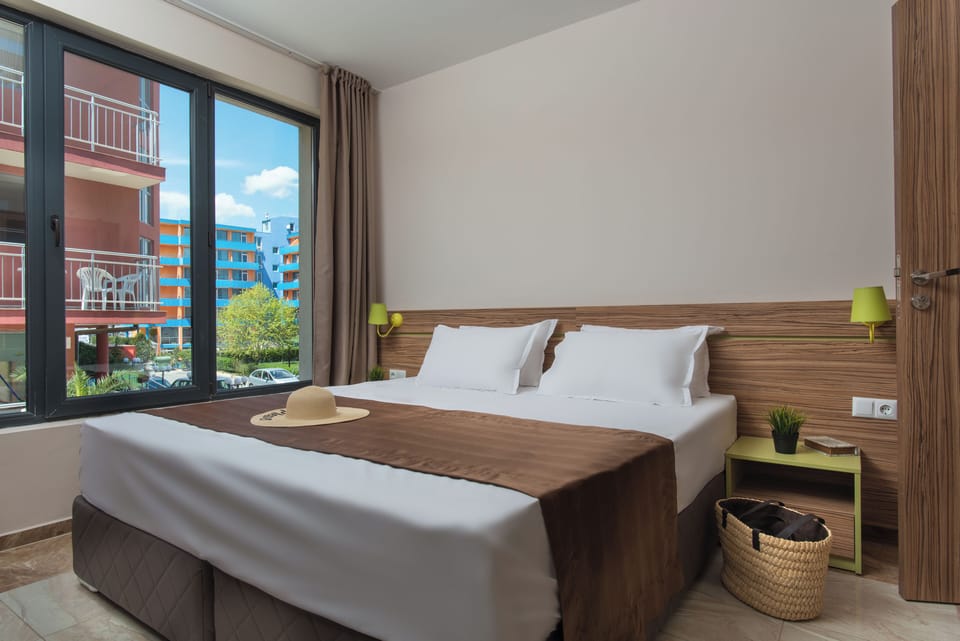 Room, 1 Bedroom, Smoking, Private Pool | 1 bedroom