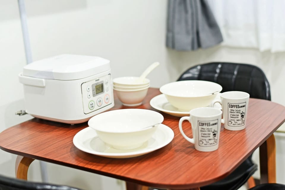 There is also a rice cooker