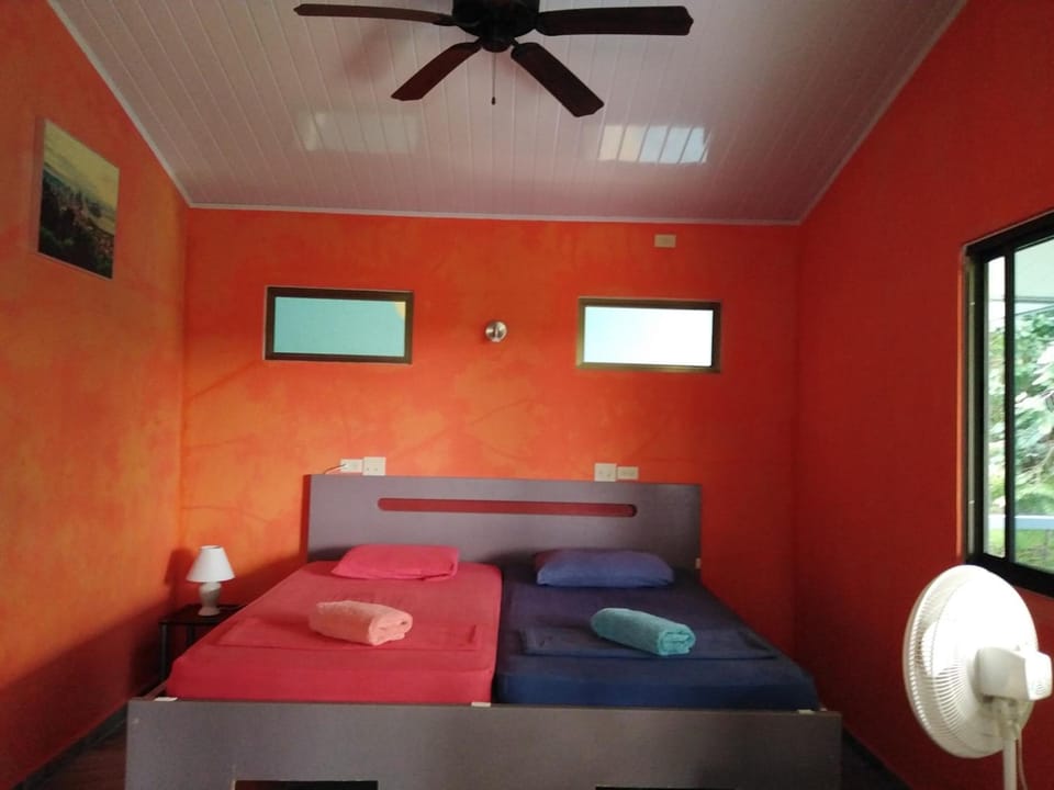 WiFi (free), bed sheets