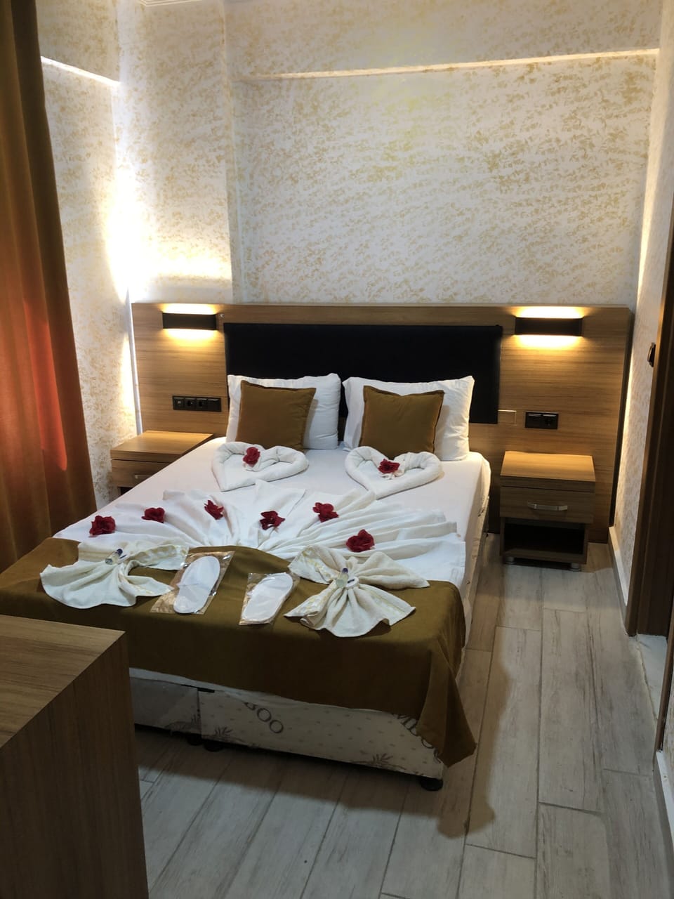 Minibar, desk, laptop workspace, soundproofing