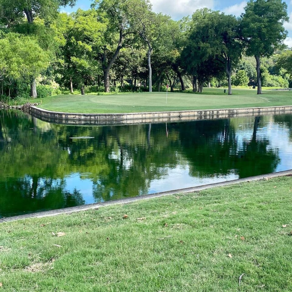 Nearby Landa Park Golf Course