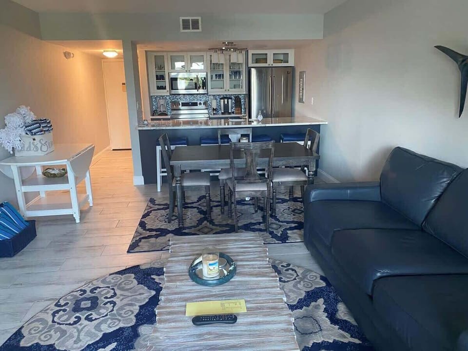 Revel in an angler paradise. Our condo is a tribute to seaside adventures.