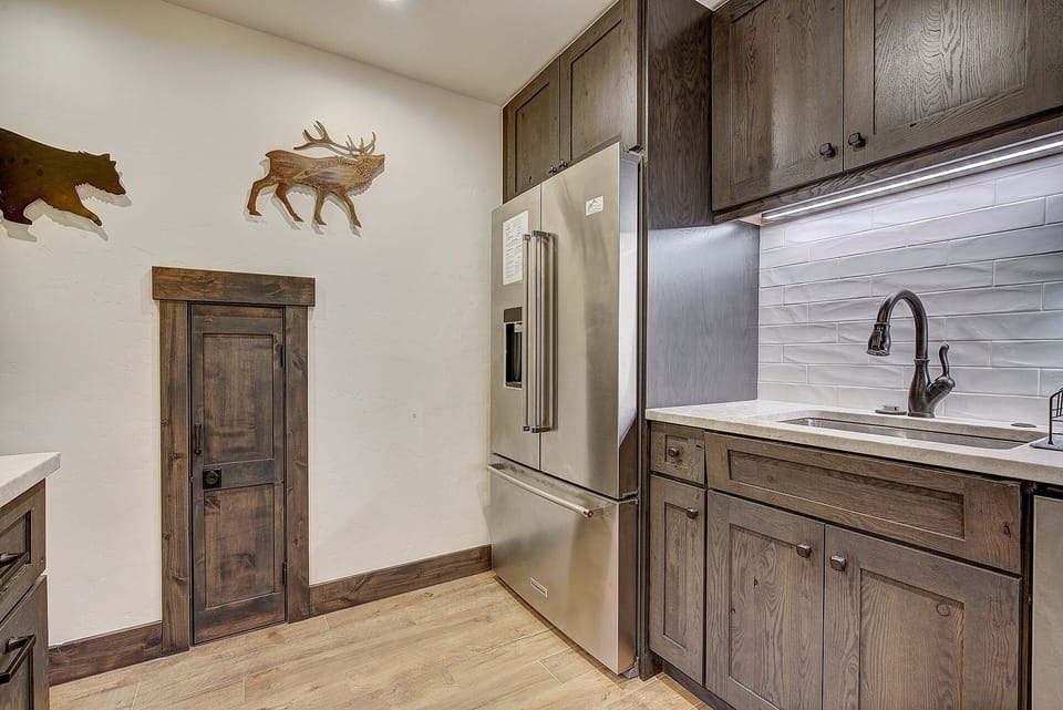 Condo, 2 Bedrooms | Private kitchen | Coffee/tea maker, fridge, oven, toaster