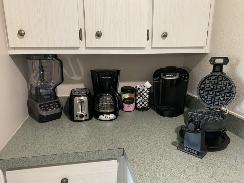 Programmable Coffee Pot, Ninja Blender, Toaster, Keurig, Waffle Iron