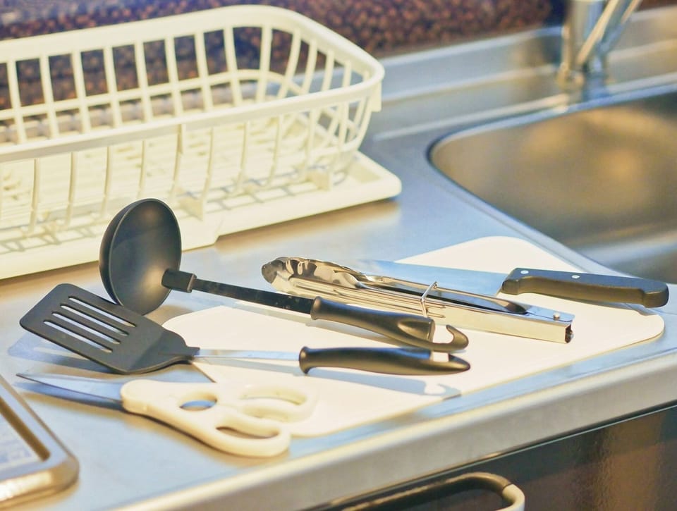 Full range of cooking utensils