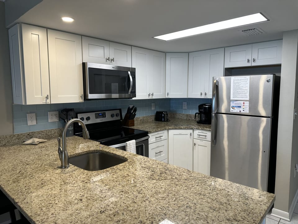 Fully stocked kitchen to make memorable meals!