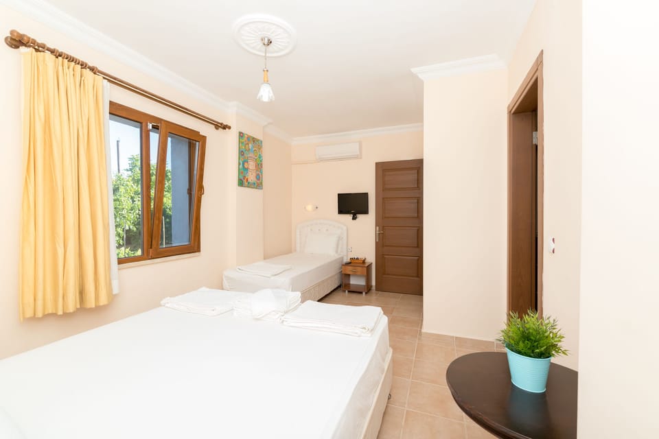 Apartment | Minibar, bed sheets