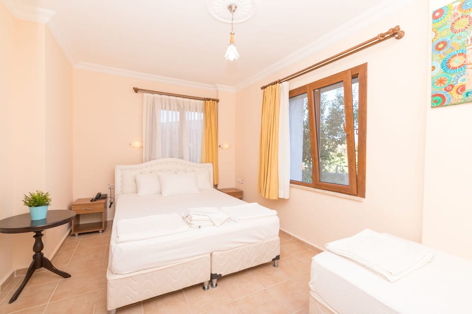 Apartment | Minibar, bed sheets