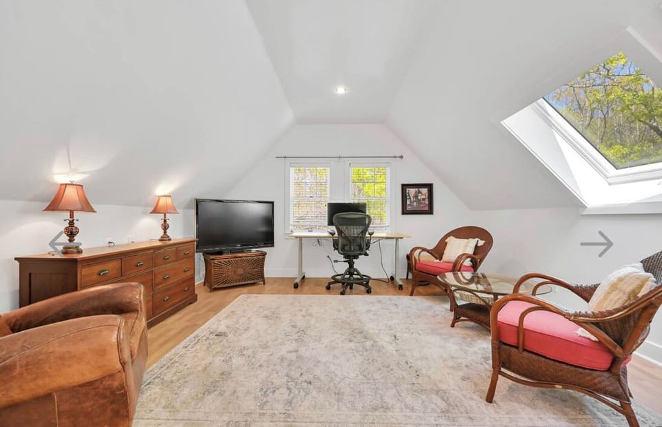 Living space on second floor