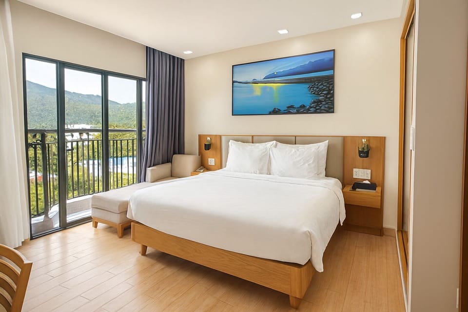Deluxe Double Room, Mountain View | Premium bedding, memory foam beds, minibar, in-room safe