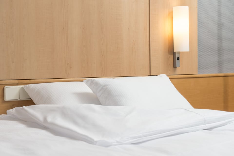 Standard Room, 1 Twin Bed (New Sleep Easy Concept) | In-room safe, desk, iron/ironing board, free WiFi