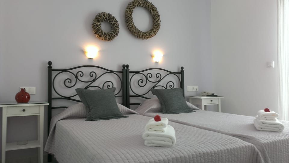 Superior Room | Egyptian cotton sheets, desk, soundproofing, free WiFi