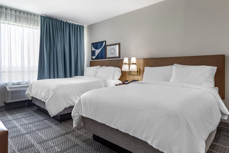 1 bedroom, in-room safe, individually decorated, individually furnished