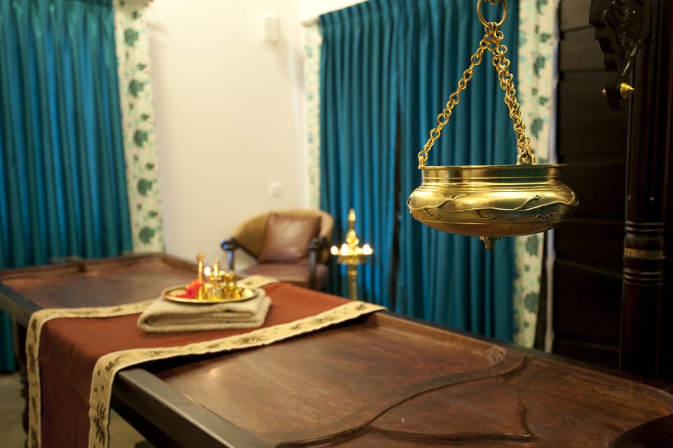 Couples treatment rooms, body treatments, hydrotherapy, aromatherapy