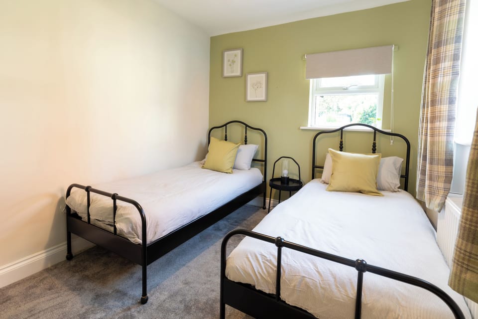 House, Private Bathroom, City View (Gorgeous) | 4 bedrooms