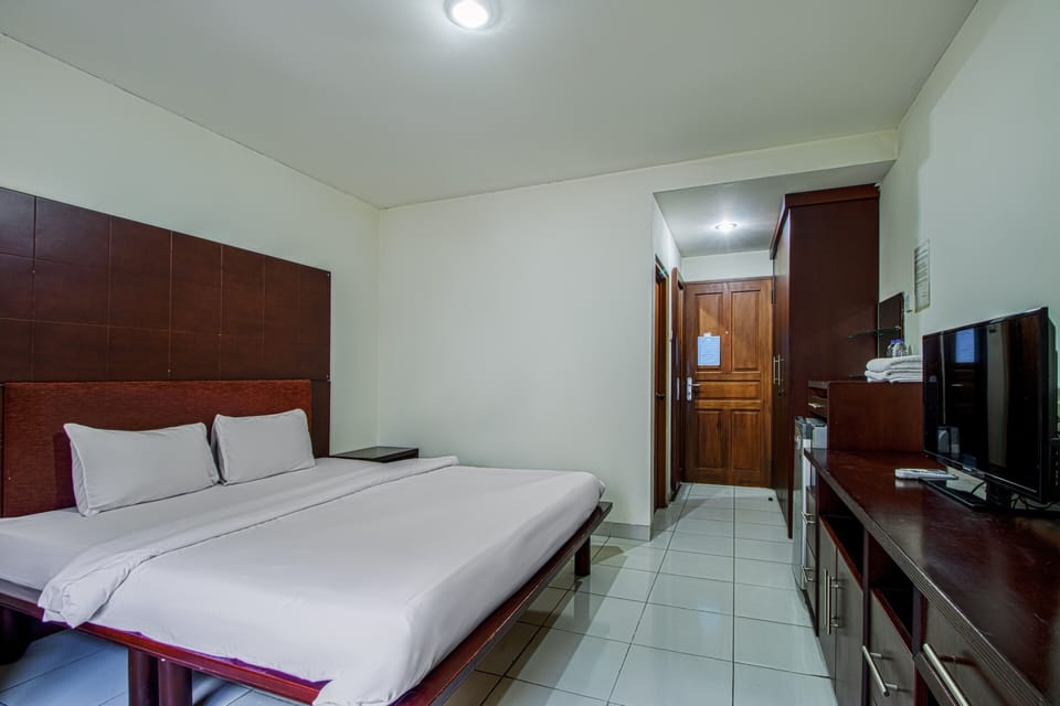Suite | Desk, free WiFi, bed sheets