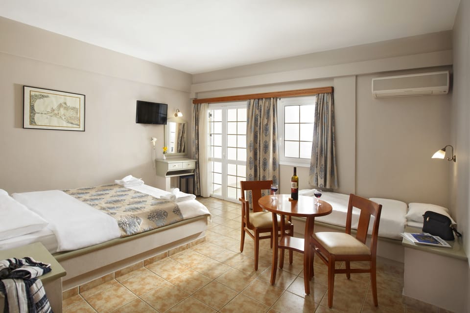In-room safe, individually decorated, individually furnished, desk