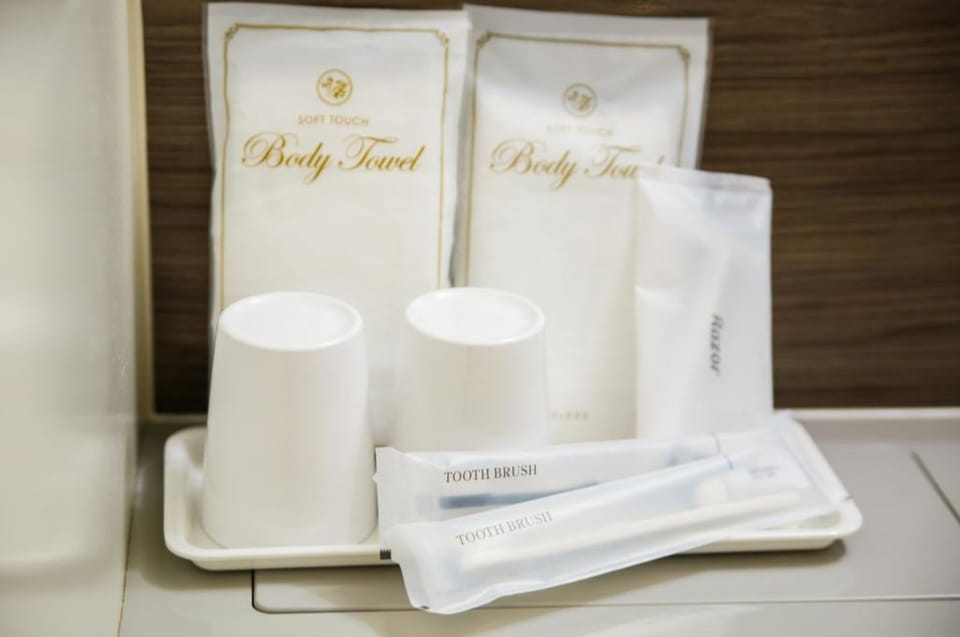 Bathroom amenities
