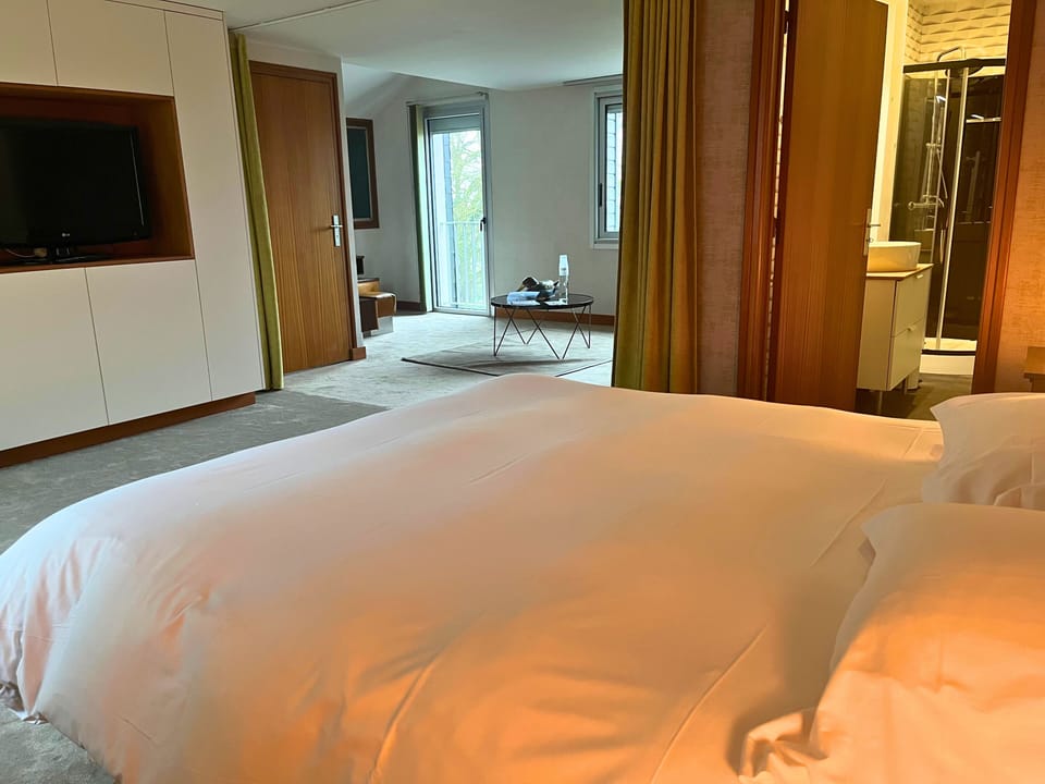 Comfort Double Room | Pillowtop beds, individually decorated, individually furnished