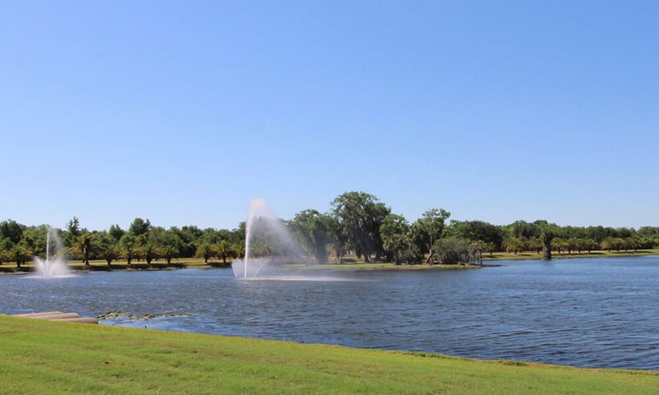 05 Lake Views.JPG
