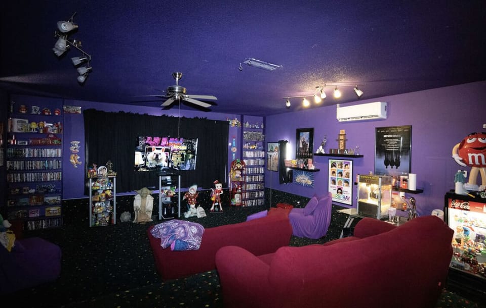 Theater room 1600 movie collection 