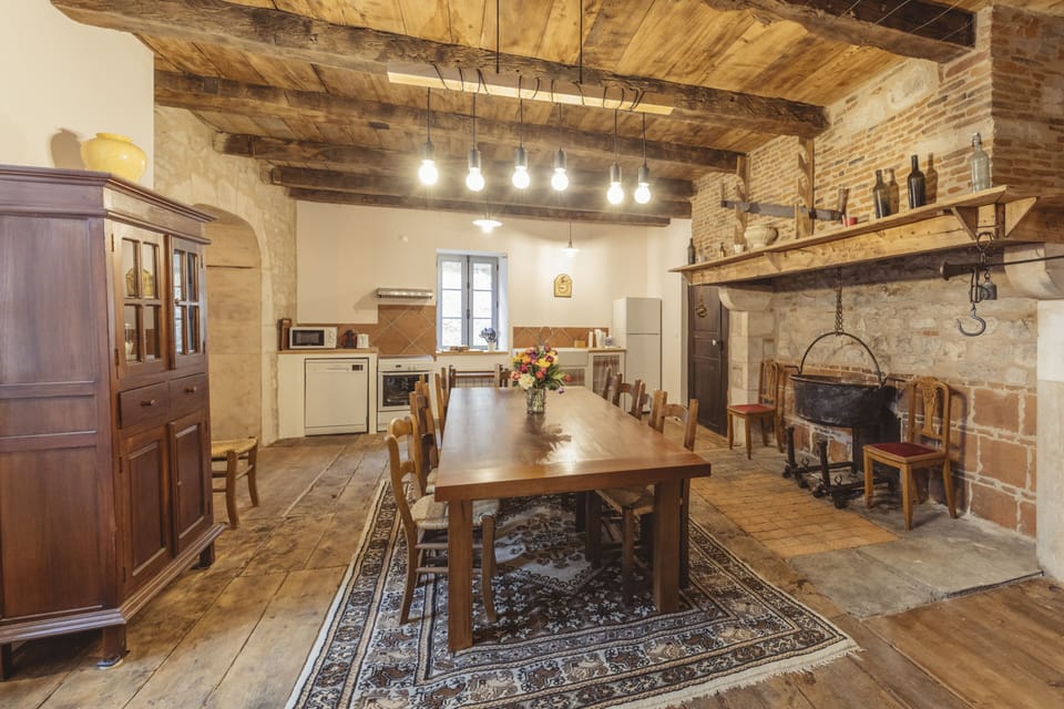 Traditional House, Ensuite, Pool View (La Souillarde) | Interior
