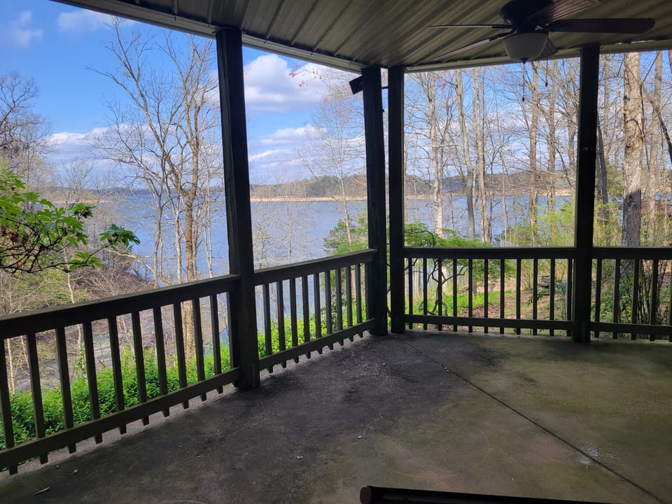 lower deck view