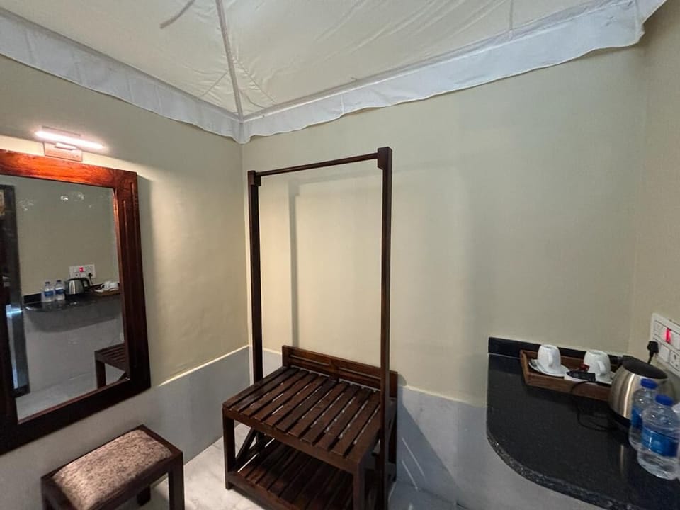 Luxury AC Cottage | Premium bedding, Select Comfort beds, minibar, desk