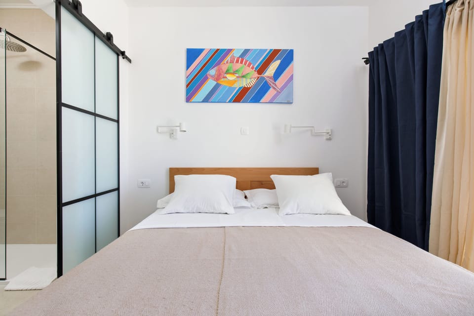 Double Room, Terrace, Sea View | Desk, iron/ironing board, free WiFi, bed sheets