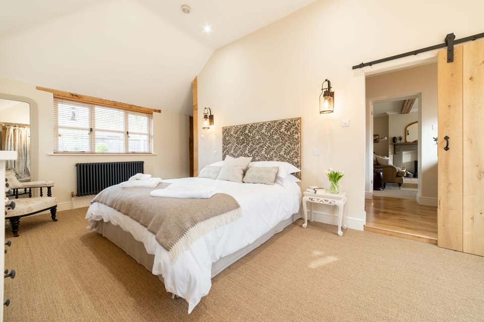 Freshly laundered Egyptian cotton sheets